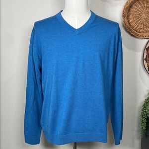 Men’s Turnbury Extra Fine Merino Wool V-Neck Sweater Blue Size Large